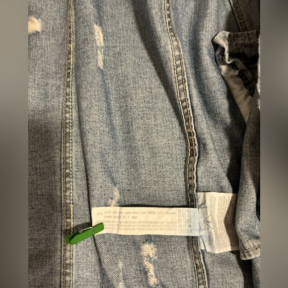 Zara Distressed Blue Denim Jacket - Picture 4 of 8